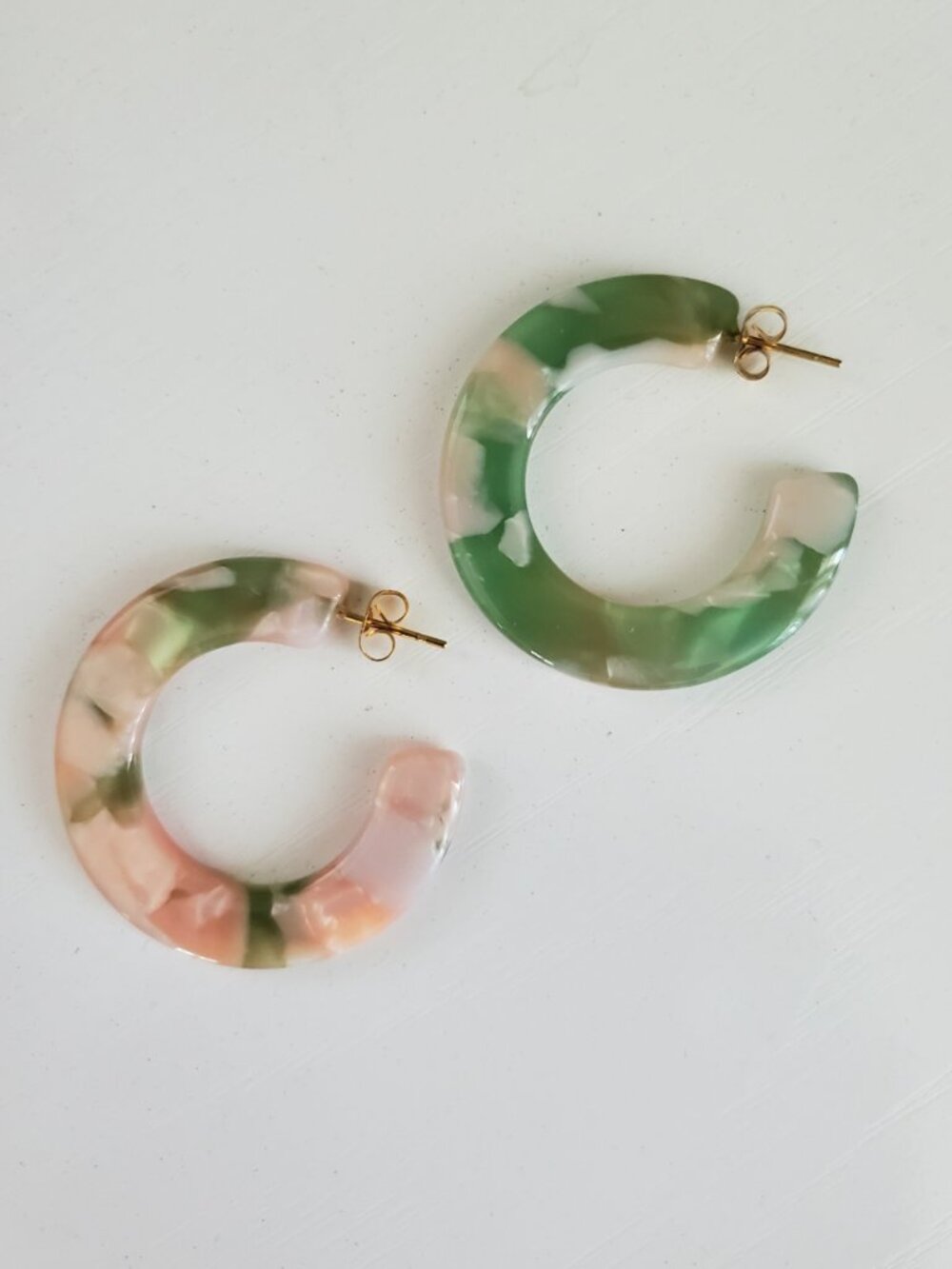 Machete Kate Hoops in Light Pink and Green